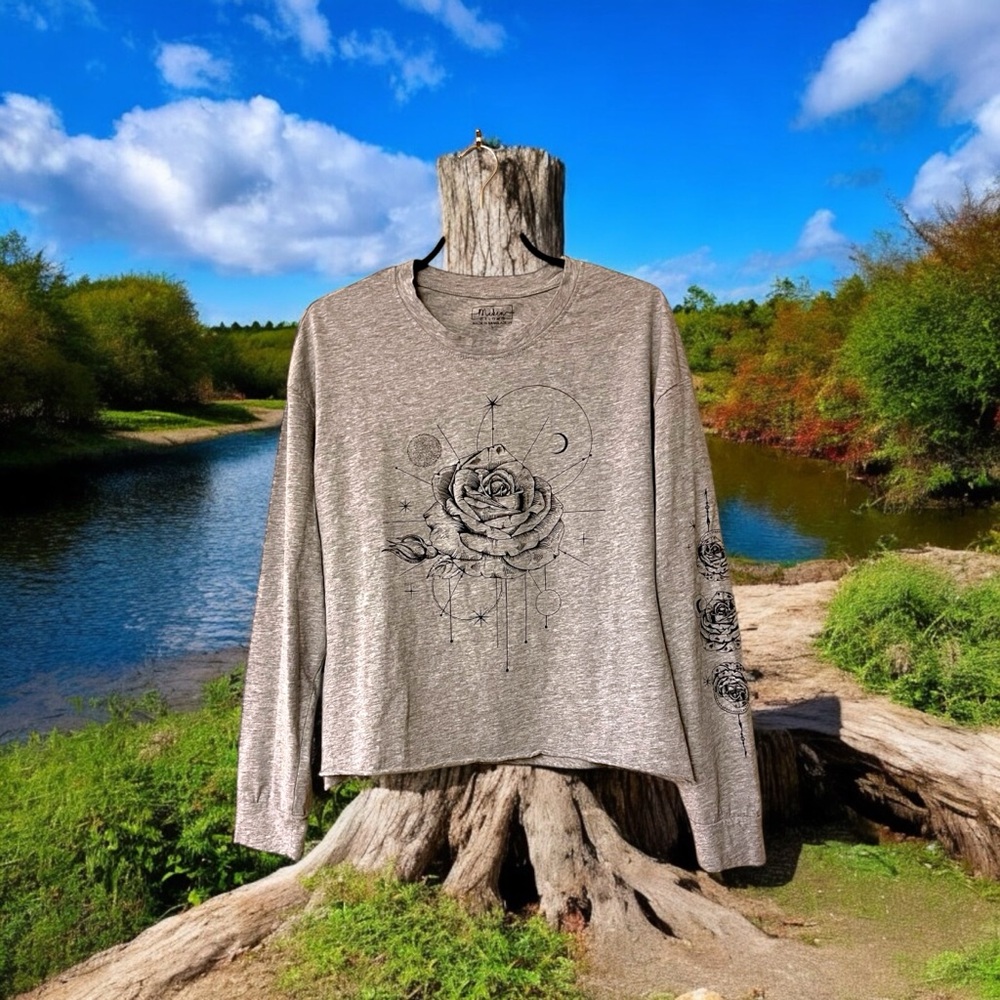 Miken Flow Grey T-Shirt with Sketched Floral Print